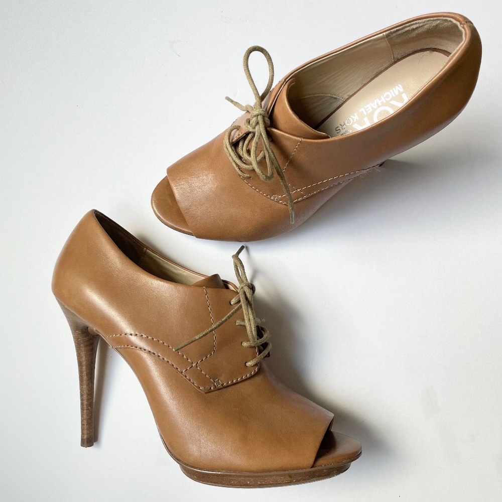KORS Michael Kors open toe heeled oxford sz9